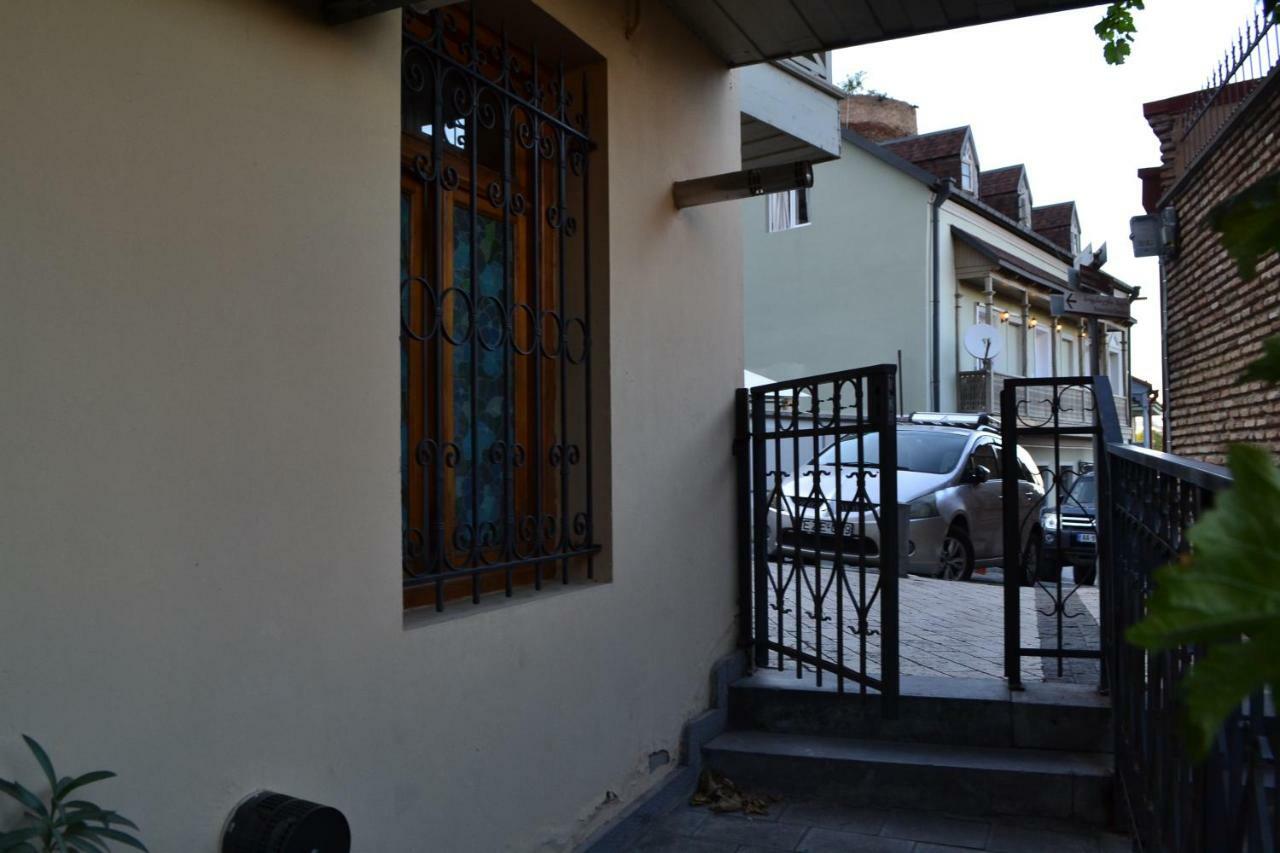 Anano Apartment on Botanikuri Tbilisi Bagian luar foto