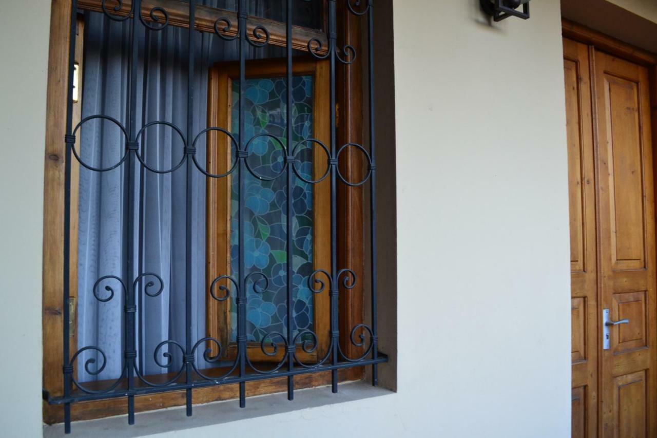 Anano Apartment on Botanikuri Tbilisi Bagian luar foto